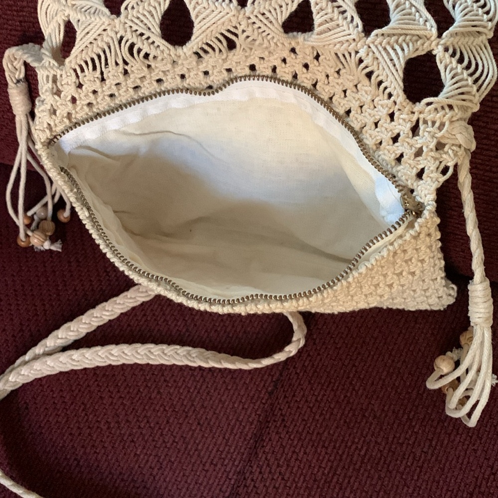 Elegant Cream Macramé Boho Crossbody Shoulder Bag with Beaded Tassels Zip Close - Picture 3 of 11